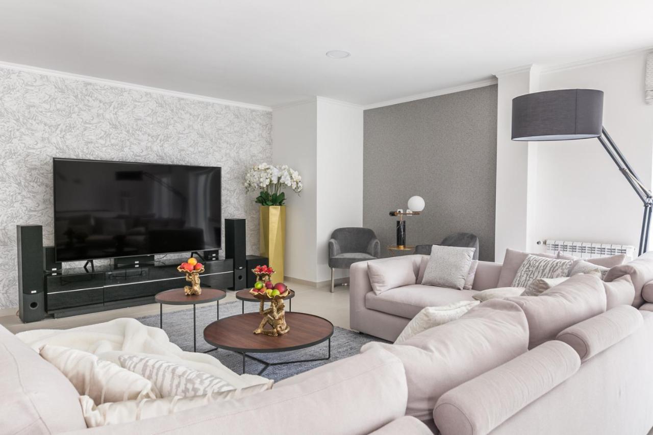 Quinta Da Serra - Luxurious Villa Sintra - Heated Pool & Jacuzzi 외부 사진